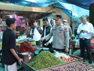 Kapolres Aceh Tamiang Pastikan Ketersediaan dan Harga Bahan Pokok Stabil saat Ramadan