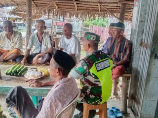 Babinsa Koramil 01 Muara Tiga Laksanakan Komsos Dengan Petani 