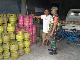Babinsa Koramil 01 Muara Tiga Selidiki Dugaan Penjualan Gas LPG di Atas HET, Minta Pemkab Pidie Segera Sidak