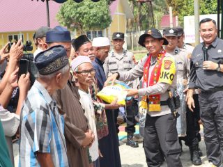 Kapolda Aceh Serahkan 300 Kasur Untuk Korban Bencana di Ketambe