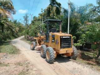 Ruas Jalan Antar Gampong di Kecamatan Sungai Mas Diperbaiki, Warga Apresiasi Respon Cepat PUPR