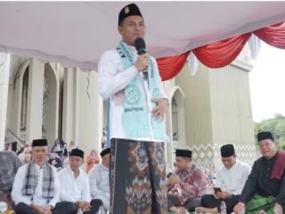 Bupati Safaruddin dan Warga Abdya Larut Dalam Tablig Akbar di Masjid Agung Baitul Ghafur
