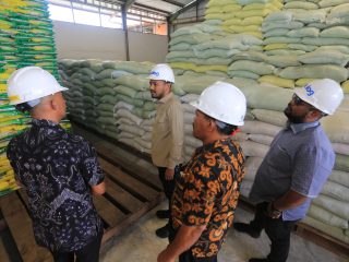 Anggota Komisi IV DPR RI Jamaluddin Sidak Gudang Perum Bulog Meulaboh, Ini Temuannya