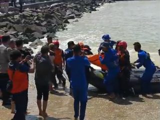 Di Hari Ketiga Pencarian, Jenazah Muhammad Harita Haziq Ditemukan 3 Mil Dari Pantai Suak Ribee, Aceh Barat