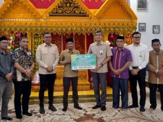 Baitul Mal Abdya Terima Zakat Dari PT.BAS