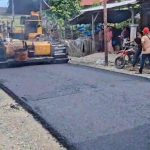 PUPR Aceh Barat Aspal Ruas Jalan Pulo Teungoh - Keutambang yang Rusak Pasca Banjir Akhir November 2025 Lalu 
