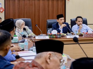Rapat Koordinasi, Bupati Tarmizi Ingatkan Pedagang Tak Naikkan Harga Jelang Hari Raya Idul Adha